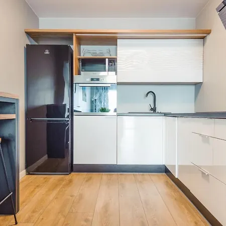 Zlota Perla Z Parkingiem 16 E Perlowa Przystan - *